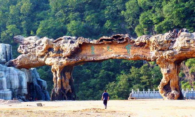 仿真樹大門